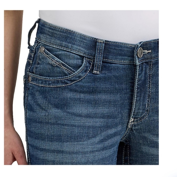 Wrangler Willow Mid Rise Boot Cut Ultimate Riding‎ Jeans size 7x38 new - Picture 4 of 5